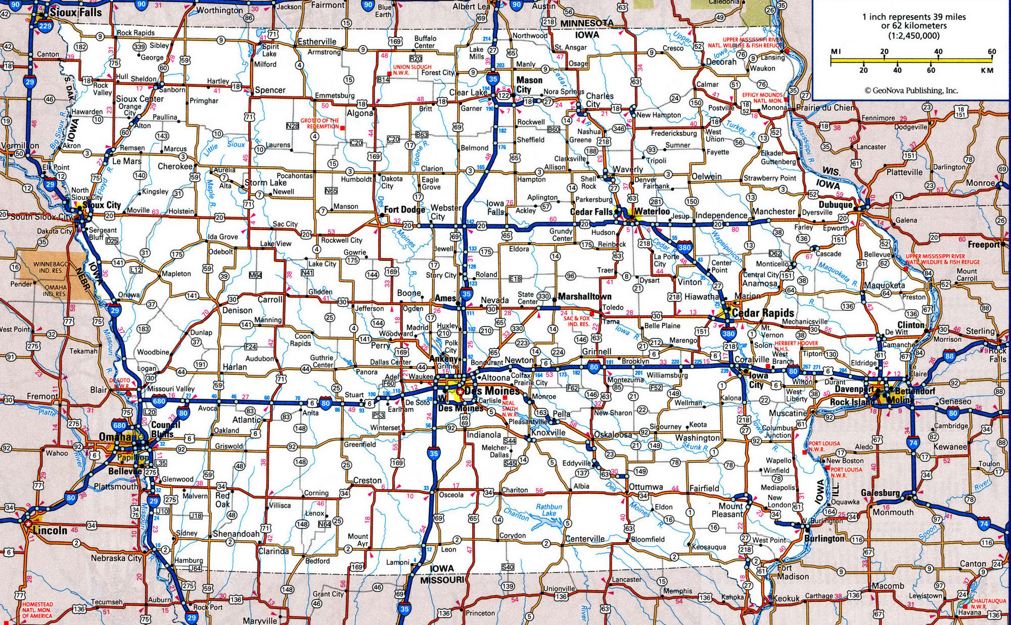 Detailed roads map of Iowa